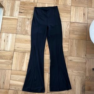 Lulu lemon spandex pants with split bottom